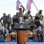 Kim Jong Un’dan güç gösterisi: Rusya için savaşanlara anıt müze