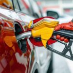 Bugün benzine zam, otogaza indirim geldi
